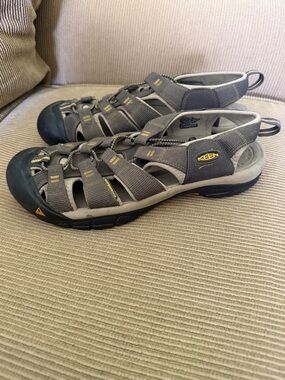 Keen waterproof sandals - grey - size 12